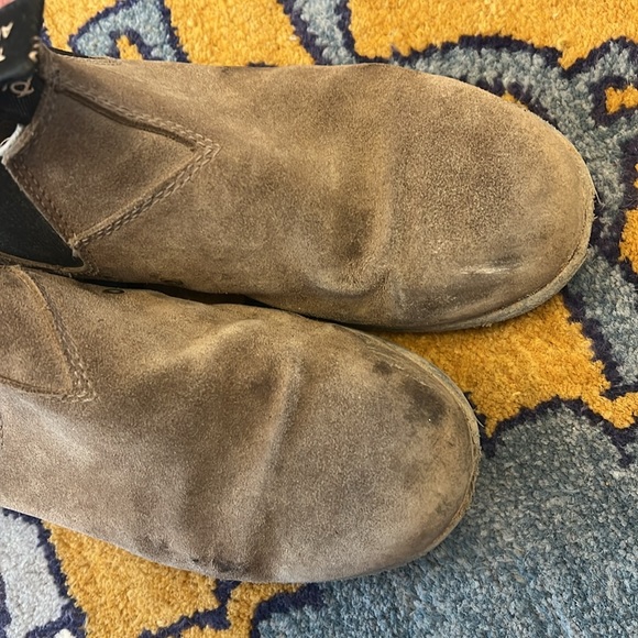 Blundstone Boots - Picture 3 of 6